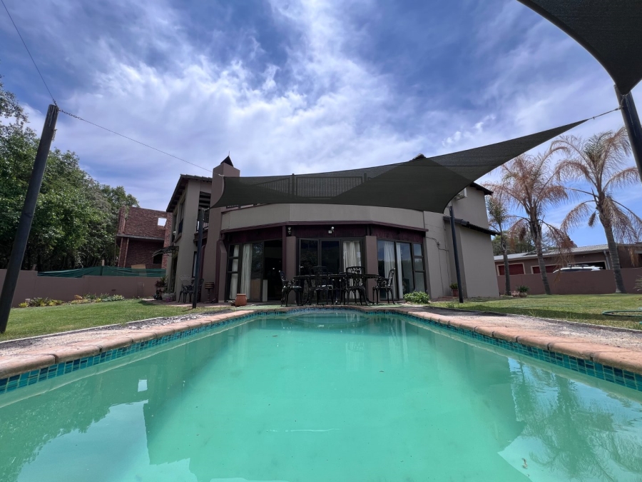 4 Bedroom Property for Sale in Magalies Golf Estate North West